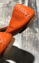 Load image into Gallery viewer, Tory Burch orange flats - Hers size 7.5
