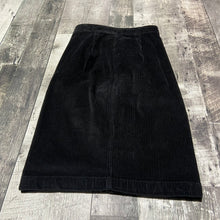 Load image into Gallery viewer, Wilfred Free black skirt - Hers size 2
