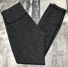 Load image into Gallery viewer, lululemon dark grey leggings - Hers size 6
