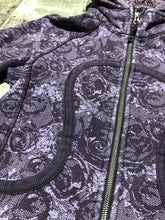Load image into Gallery viewer, lululemon purple zip up hoodie - Hers size 4
