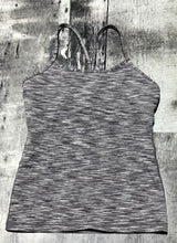 Load image into Gallery viewer, lululemon grey tank top - Hers size 6
