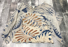 Load image into Gallery viewer, Tiny beige/blue/brown tank blouse - Hers size XS
