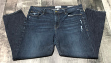 Load image into Gallery viewer, Frame dark blue crop jeans - Hers size 30
