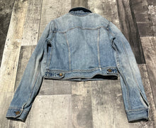 Load image into Gallery viewer, American Eagle blue denim jacket - Hers size S
