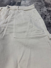 Load image into Gallery viewer, American Eagle cream wide leg high waisted pants - Hers size 4
