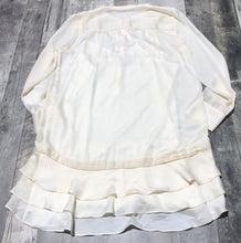 Load image into Gallery viewer, Banana Republic cream long sleeve dress - Hers size 12
