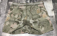 Load image into Gallery viewer, Hei Hei green/light brown mid rise shorts - Hers size 29
