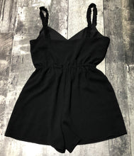 Load image into Gallery viewer, Wilfred black romper - Hers size M
