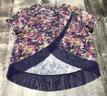 Load image into Gallery viewer, lululemon purple/multi colour athletic tshirt - Hers size approx S/M
