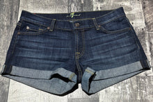Load image into Gallery viewer, 7 for all mankind dark blue low rise  denim jeans - Hers size 29
