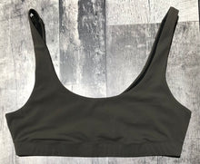 Load image into Gallery viewer, Vuori dark green sports bra - Hers size M
