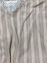 Load image into Gallery viewer, Wilfred cream/peach cropped tank top - Hers size XS

