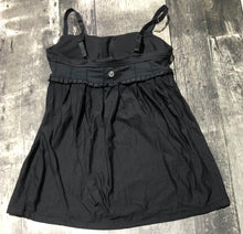 Load image into Gallery viewer, lululemon black athletic tank top - Hers size 6
