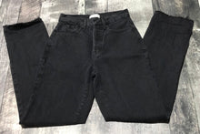 Load image into Gallery viewer, Pacsun black high rise dad jeans - Hers size 23
