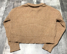 Load image into Gallery viewer, William Rast brown cropped knit sweater - Hers size L
