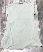 Load image into Gallery viewer, Smash + Tess mint green mid length dress - Hers size S
