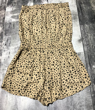 Load image into Gallery viewer, Sunday Best light brown/black strapless romper - Hers size S
