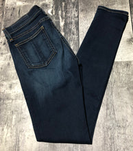 Load image into Gallery viewer, Rag &amp; Bone dark blue low rise skinny jeans - Hers size 26

