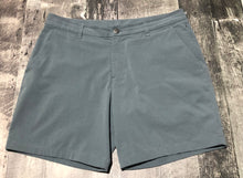 Load image into Gallery viewer, lululemon grey shorts - His size 34
