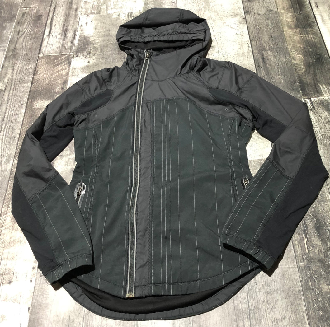 lululemon black/white light jacket - Hers size 4