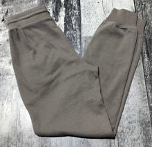 Load image into Gallery viewer, Sunday Best beige high rise sweat pants - Hers size XS
