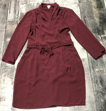 Load image into Gallery viewer, Wilfred dark red long sleeve dress - Hers size 2
