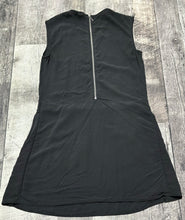 Load image into Gallery viewer, Babaton black dress - Hers size 4
