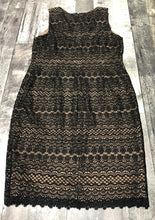 Load image into Gallery viewer, Ralph Lauren black/beige dress - Hers size 14
