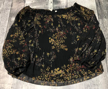 Load image into Gallery viewer, Wilfred black/yellow crop blouse - Hers size S
