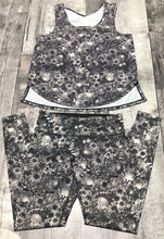 Load image into Gallery viewer, lululemon grey/black athletic set - Hers size top approx S/M leggings size 6
