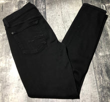 Load image into Gallery viewer, 7 for all mankind black high rise ankle skinny jeans - Hers size 28
