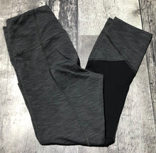 Load image into Gallery viewer, lululemon grey/black capri leggings - Hers size 4
