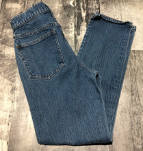 Load image into Gallery viewer, Madewell blue high rise straight leg jeans - Hers size 27

