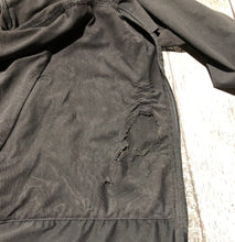 Load image into Gallery viewer, lululemon black zip up sweater - Hers size 10
