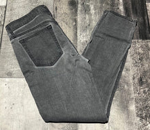 Load image into Gallery viewer, Joe’s grey skinny jeans - Hers size 27
