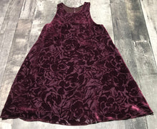 Load image into Gallery viewer, Wilfred plum velvet with 27% silk dress - Hers size XXS
