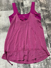 Load image into Gallery viewer, lululemon purple/dark purple tank top - Hers size 10
