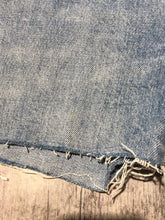 Load image into Gallery viewer, Denim Forum blue high rise mid thigh denim shorts - Hers size 27
