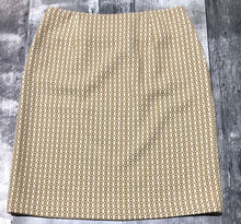 Load image into Gallery viewer, Banana Republic cream/light brown mid length skirt - Hers size 10

