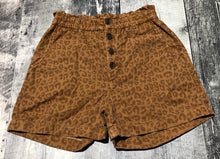 Load image into Gallery viewer, GAP brown high rise shorts - Hers size 0
