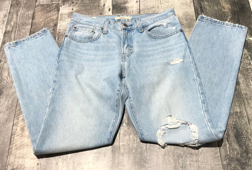 Levi’s light blue mid rise straight leg ripped jeans - Hers size 27