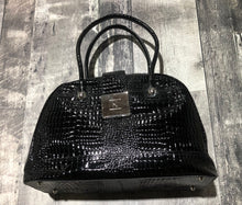 Load image into Gallery viewer, Kara James black purse

