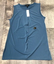 Load image into Gallery viewer, Banana Republic blue tank top blouse - Hers size XS
