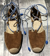 Load image into Gallery viewer, Tory Burch brown sandals - Hers size 8.5
