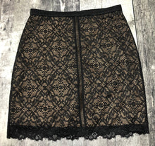 Load image into Gallery viewer, Wilfred cream/black lace short skirt - Hers size 6
