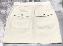 Load image into Gallery viewer, Wilfred Free cream mini skirt - Hers size 2
