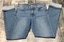 Load image into Gallery viewer, Joe’s blue mid rise cuffed jeans - Hers size 24

