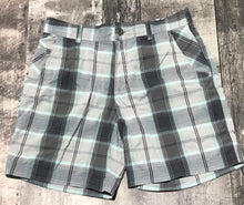 Load image into Gallery viewer, lululemon grey/blue/dark grey shorts - His size 30
