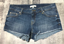 Load image into Gallery viewer, Talula blue low rise denim jeans - Hers size 27
