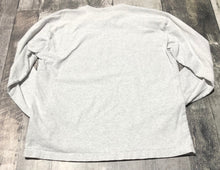 Load image into Gallery viewer, TNA light grey long sleeve shirt - Hers size 2XS
